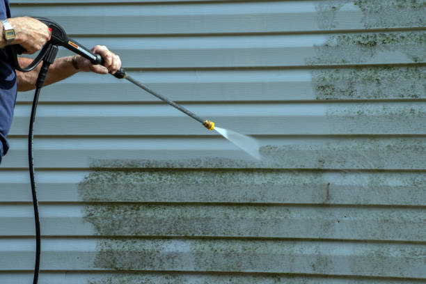 Best Pool Deck Cleaning  in Mccla, AL
